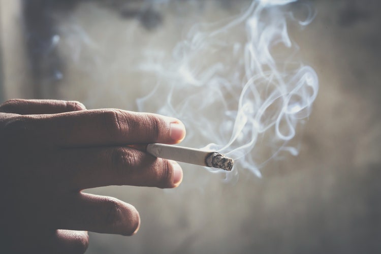 Cáncer De Pulmón: ¿Como Influye El Cigarrillo? - Clínica Dávila Australia